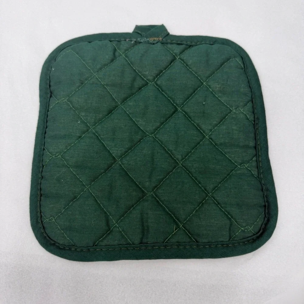 Christmas Potholders Set of 2 Holiday Baking Kitchen Decor Green Red Festive